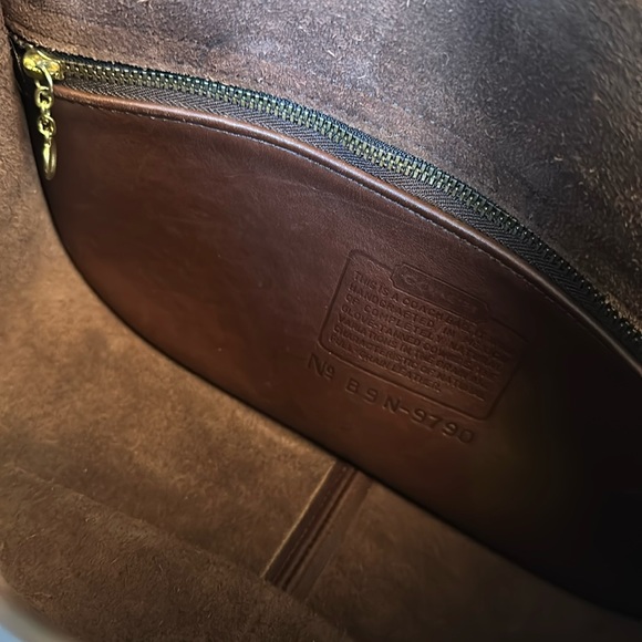 COACH Vintage City Bag 9790 Crossbody Mahogany Brown handcrafted in México - Picture 14 of 15